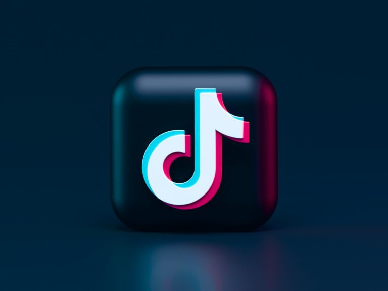 5+ Best Sites to Buy TikTok Followers UK in 2024 (Real & Cheap)
